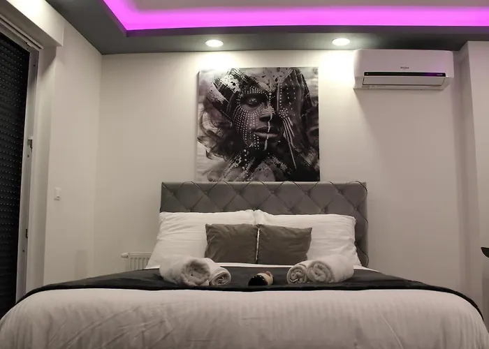 Jacuzzi Apartment Code 96