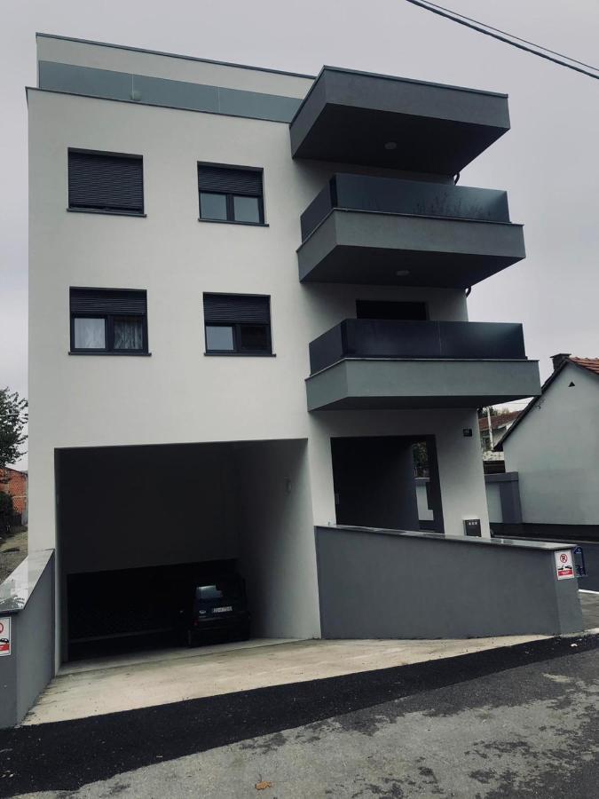 Jacuzzi Code 96 Apartman